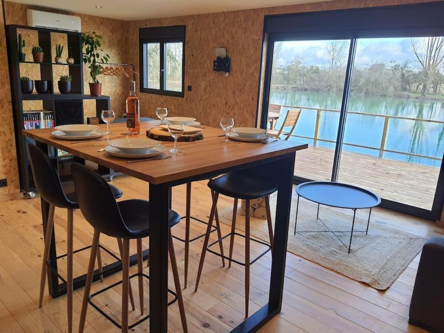Chalet Les Pieds Dans L'Eau La Campagne A La Ville Saint-Doulchard Luaran gambar